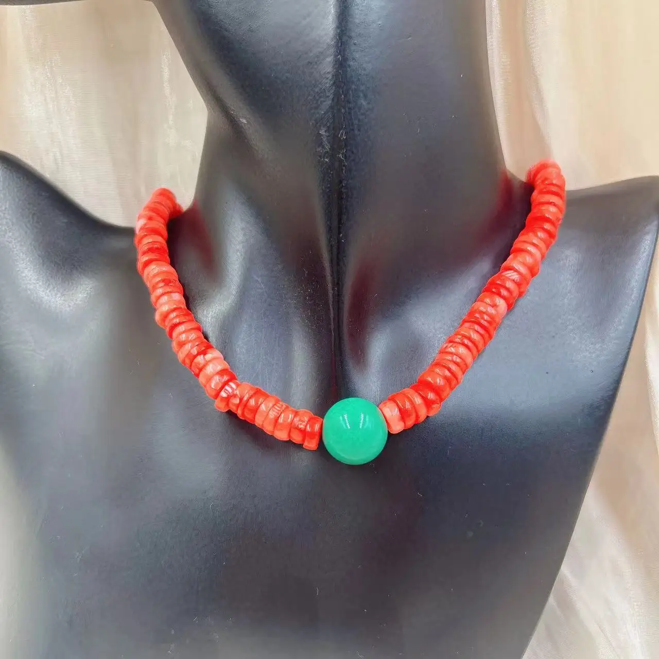 قلادة طوق زفاف نيجيري ، مجوهرا - مراجعة Freshwater Line وسعره